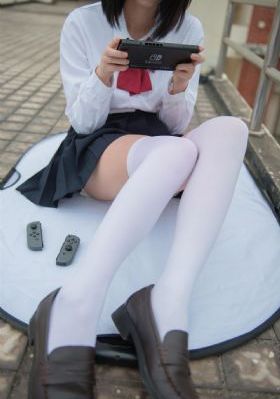 手机全屏欧美壁纸图片_剧情片完整视频观看